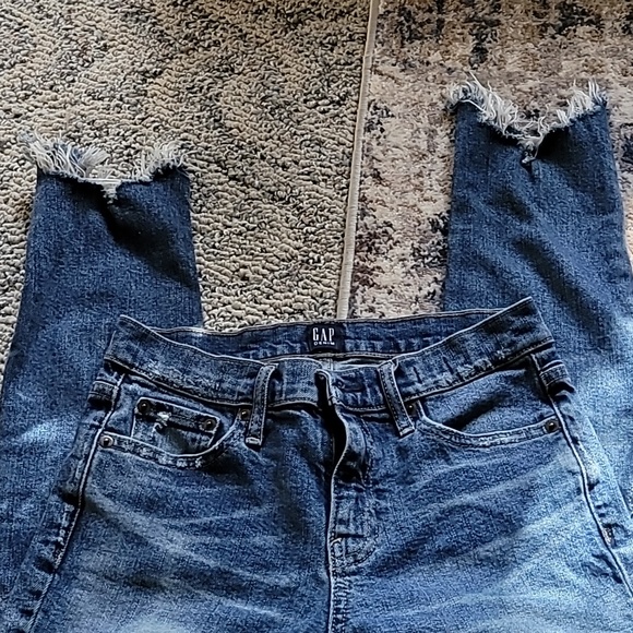 Jeans - Picture 1 of 6